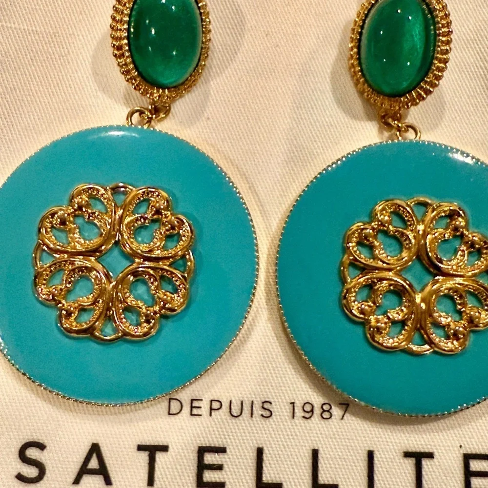 NWOT Satellite Paris earrings from the Amelita collection